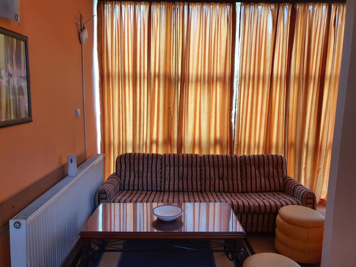 Motel Zoka Dvorovi Екстериор снимка